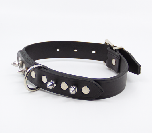 Short Spiked Leather Collar